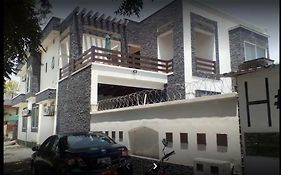 Crosswinds Guest House